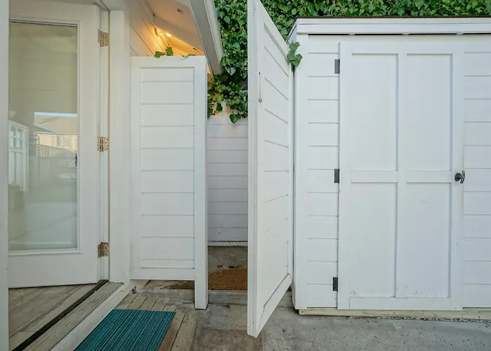 3917 Casa Blanca Home